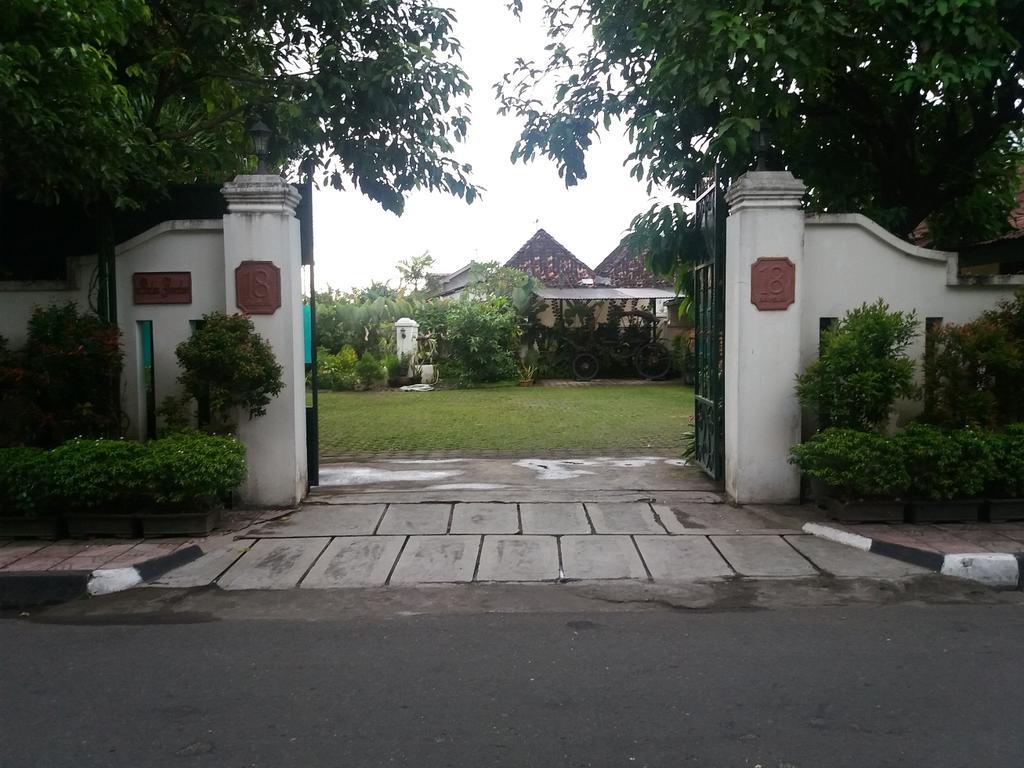 Appartamento Ndalem Gamelan Yogyakarta Esterno foto