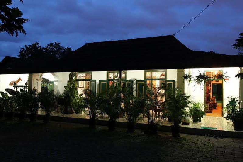Appartamento Ndalem Gamelan Yogyakarta Esterno foto